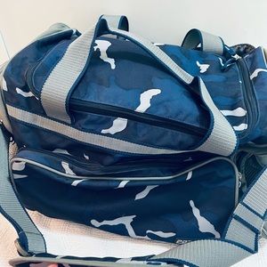 Pottery Barn Teen (PBT) Duffle Bag Blue with strap and lots pockets blue camo